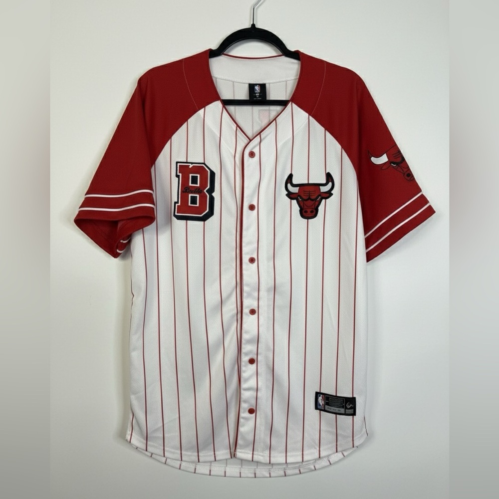 NBA CHICAGO BULLS JERSEY BUTTON UP XL